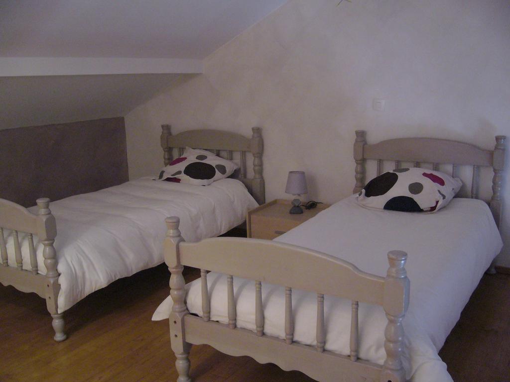 Bed and Breakfast Le Jardin Ombragé Saint-Paul-dʼIzeaux Exterior foto
