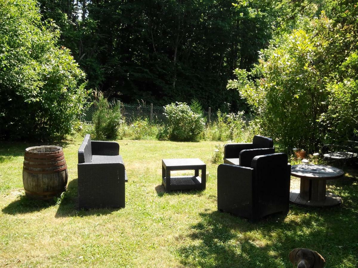 Bed and Breakfast Le Jardin Ombragé Saint-Paul-dʼIzeaux Exterior foto
